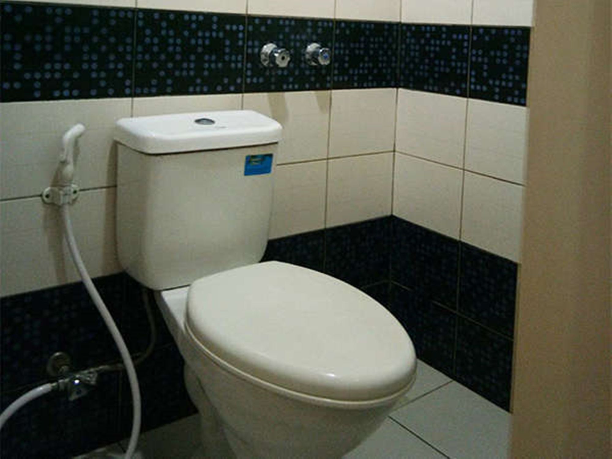 Astrotel Guadalupe Mandaluyong Bagian luar foto